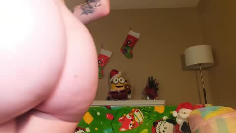 Khloe online show from 12-19-24, 12:24