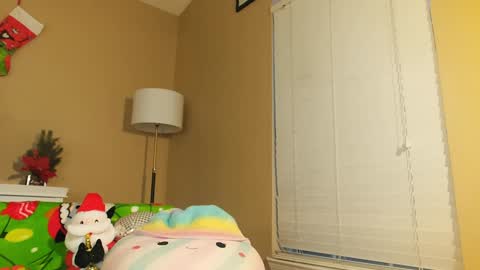 Khloe online show from 12-19-24, 11:03