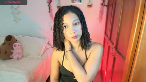 Snapshot of khoe_777 chatting on 06-05-26, 11:10 khoe 777 online show from 06-05-26, 11:10