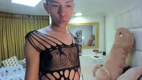 kholeparis online show from 06-17-26, 03:31