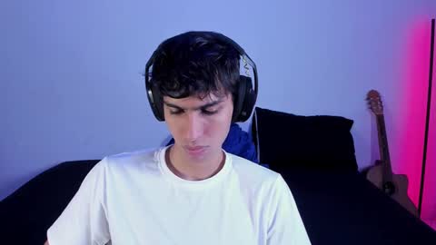 khozler_ online show from 02-14-25, 02:50