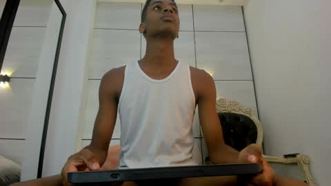 Snapshot of khris__evans chatting on 03-31-26, 11:10 Kris Evans online show from 03-31-26, 11:10