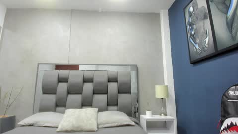 Snapshot of khris__evans chatting on 05-08-26, 03:56 Kris Evans online show from 05-08-26, 03:56