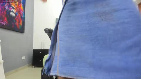Snapshot of khris__evans chatting on 05-14-26, 11:06 Kris Evans online show from 05-14-26, 11:06