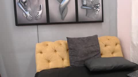 Snapshot of khris__evans chatting on 05-21-26, 06:59 Kris Evans online show from 05-21-26, 06:59