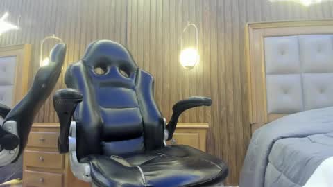Snapshot of khris__evans chatting on 05-31-26, 07:26 Kris Evans online show from 05-31-26, 07:26