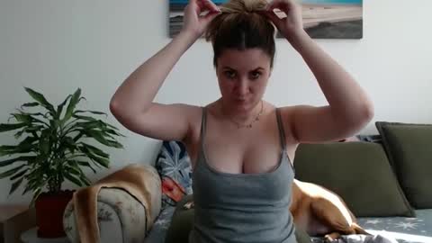 Sarah online show from 02-02-25, 10:24