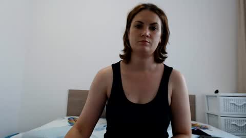 Snapshot of khrysssarah chatting on 07-22-26, 03:04 Sarah online show from 07-22-26, 03:04