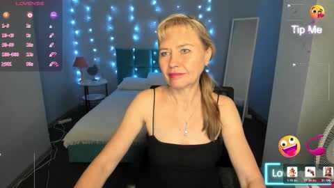 Ellie online show from 03-08-26, 10:52