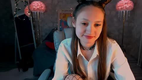 Kiana online show from 05-19-26, 09:10