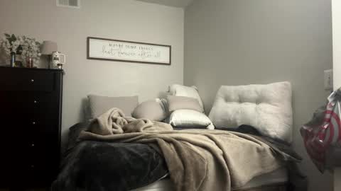 kiannaluv online show from 09-09-25, 01:10