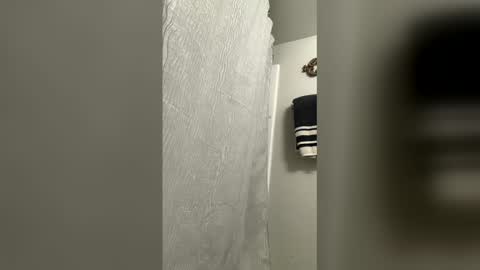 Snapshot of kiannaluv chatting on 01-19-26, 12:31 kiannaluv online show from 01-19-26, 12:31