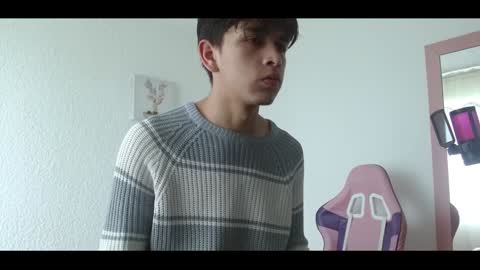 Adrian  Chlloe online show from 01-05-25, 07:07