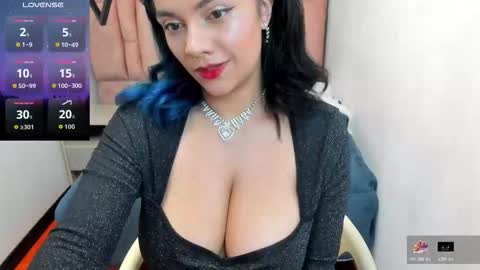 kiara Cruz online show from 10-20-25, 08:42