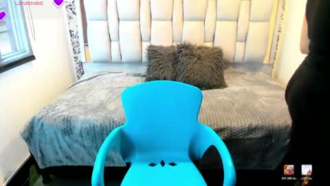 Snapshot of kiara_cruz__ chatting on 06-02-26, 08:00 kiara Cruz online show from 06-02-26, 08:00