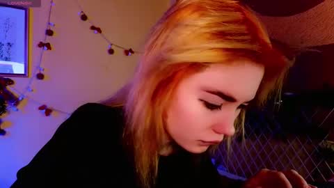 Snapshot of kiara_dream chatting on 01-08-26, 10:01 Kira online show from 01-08-26, 10:01