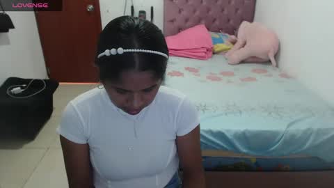 Snapshot of kiara_williamss chatting on 12-12-24, 07:15 Kiara online show from 12-12-24, 07:15