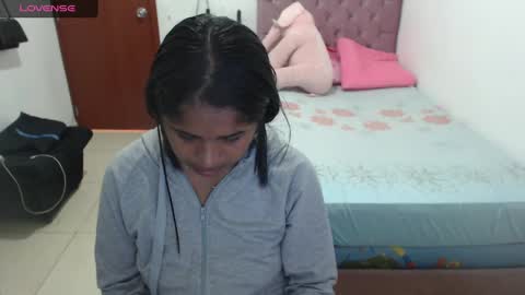 Snapshot of kiara_williamss chatting on 12-13-24, 08:26 Kiara online show from 12-13-24, 08:26