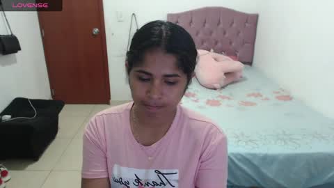 Snapshot of kiara_williamss chatting on 12-21-24, 01:36 Kiara online show from 12-21-24, 01:36