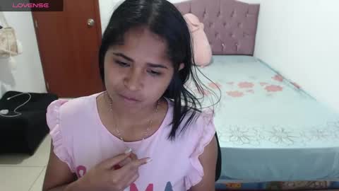 Snapshot of kiara_williamss chatting on 01-04-25, 11:48 Kiara online show from 01-04-25, 11:48