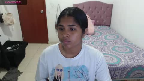 Snapshot of kiara_williamss chatting on 01-11-25, 12:33 Kiara online show from 01-11-25, 12:33