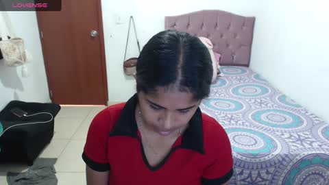 Snapshot of kiara_williamss chatting on 01-19-25, 05:18 Kiara online show from 01-19-25, 05:18