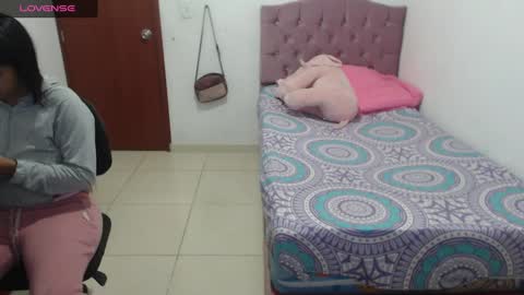 Snapshot of kiara_williamss chatting on 02-03-25, 02:03 Kiara online show from 02-03-25, 02:03