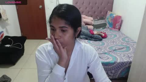 Snapshot of kiara_williamss chatting on 03-06-25, 02:09 Kiara online show from 03-06-25, 02:09