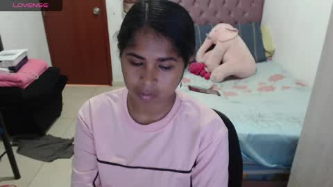 Snapshot of kiara_williamss chatting on 09-15-25, 06:30 Kiara online show from 09-15-25, 06:30