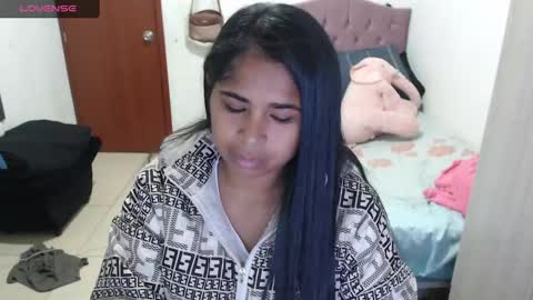 Snapshot of kiara_williamss chatting on 09-18-25, 11:29 Kiara online show from 09-18-25, 11:29