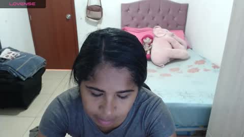 Snapshot of kiara_williamss chatting on 09-28-25, 04:12 Kiara online show from 09-28-25, 04:12