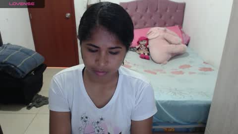 Snapshot of kiara_williamss chatting on 10-03-25, 04:37 Kiara online show from 10-03-25, 04:37