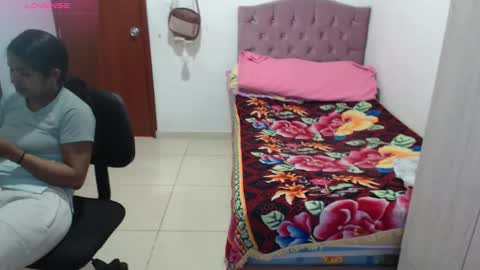 Snapshot of kiara_williamss chatting on 12-03-25, 05:11 Kiara online show from 12-03-25, 05:11