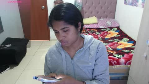 Snapshot of kiara_williamss chatting on 12-16-25, 04:34 Kiara online show from 12-16-25, 04:34