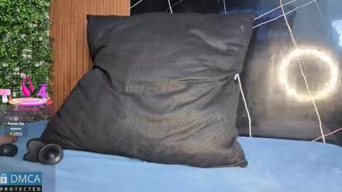 Kiara Zahiri online show from 10-24-25, 11:06