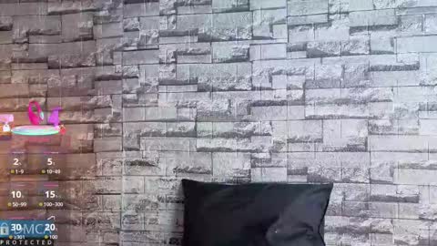 Kiara Zahiri online show from 11-24-25, 10:59