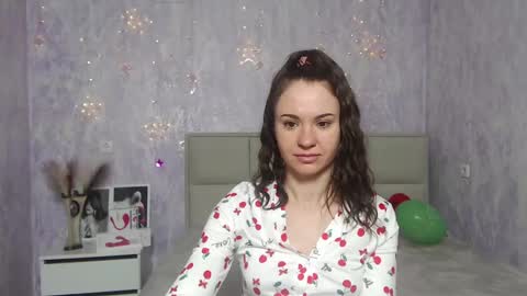 Snapshot of kiaracriegs chatting on 01-29-25, 10:01 Kara online show from 01-29-25, 10:01