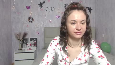 Snapshot of kiaracriegs chatting on 02-02-25, 06:42 Kara online show from 02-02-25, 06:42