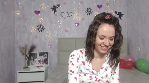 Snapshot of kiaracriegs chatting on 02-03-25, 04:14 Kara online show from 02-03-25, 04:14