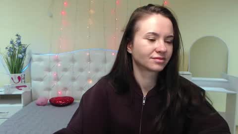 Snapshot of kiaracriegs chatting on 02-06-25, 07:07 Kara online show from 02-06-25, 07:07