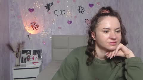 Snapshot of kiaracriegs chatting on 02-11-25, 11:12 Kara online show from 02-11-25, 11:12