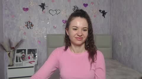 Snapshot of kiaracriegs chatting on 02-17-25, 04:53 Kara online show from 02-17-25, 04:53