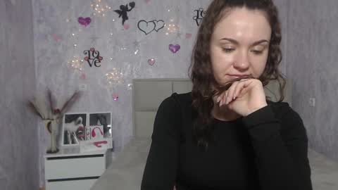 Snapshot of kiaracriegs chatting on 02-17-25, 10:36 Kara online show from 02-17-25, 10:36