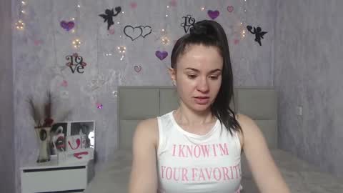 Snapshot of kiaracriegs chatting on 02-23-25, 02:40 Kara online show from 02-23-25, 02:40