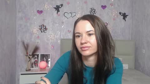 Snapshot of kiaracriegs chatting on 03-09-25, 09:14 Kara online show from 03-09-25, 09:14