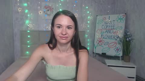 Snapshot of kiaracriegs chatting on 09-15-25, 05:24 Kara online show from 09-15-25, 05:24