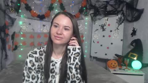 Snapshot of kiaracriegs chatting on 10-25-25, 05:30 Kara online show from 10-25-25, 05:30
