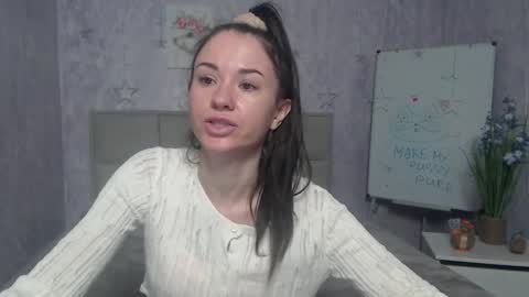 Snapshot of kiaracriegs chatting on 11-08-25, 06:40 Kara online show from 11-08-25, 06:40