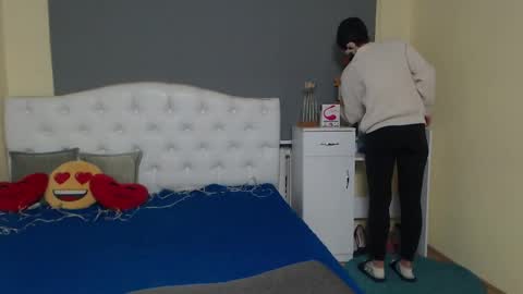 Snapshot of kiaracriegs chatting on 11-11-25, 07:36 Kara online show from 11-11-25, 07:36