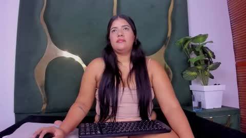 kiaraht online show from 03-26-26, 05:57